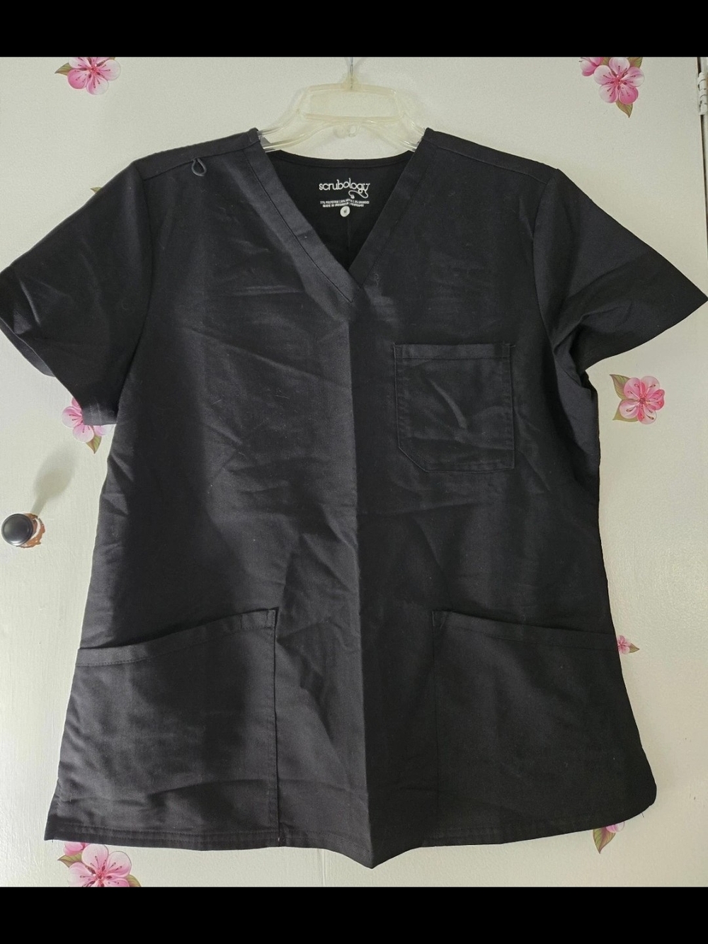 Scrubology V-Neck Scrub Top Black Medium